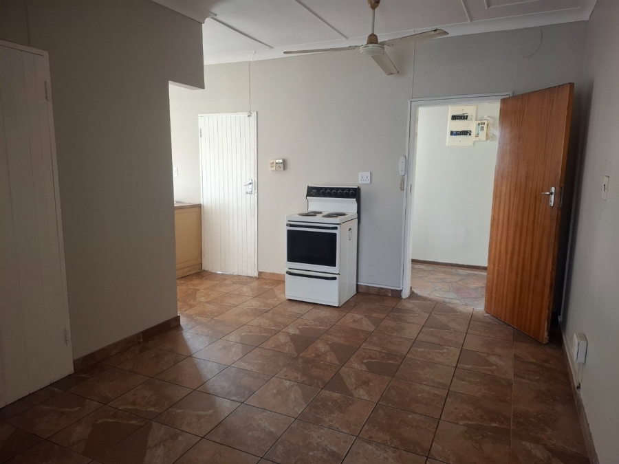 To Let 4 Bedroom Property for Rent in Presidentia Free State